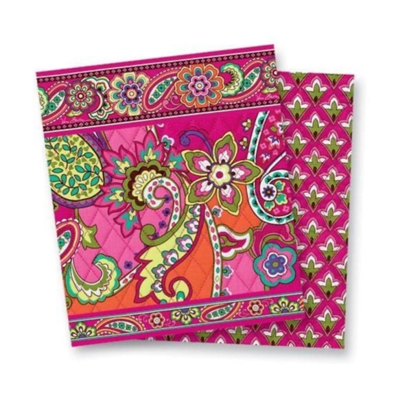 Vera Bradley Carry All Wristlet Wallet. - Picture 4 of 4